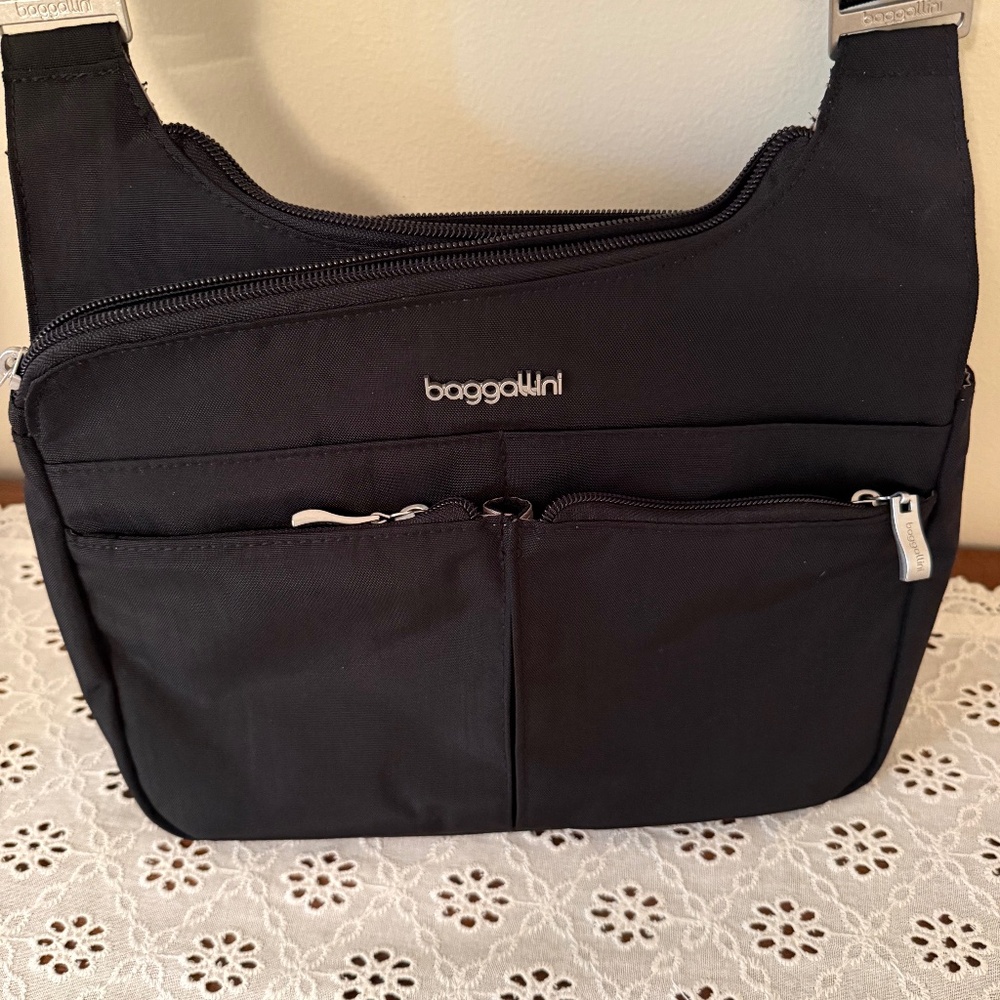 Baggallini - image 1